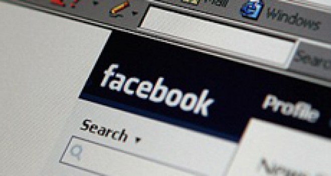 Е-mail более миллиона пользователей Facebook в открытом доступе Е-mail более миллиона пользователей Facebook в открытом доступе